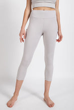 Breathe Capri Yoga Pants - Chrome